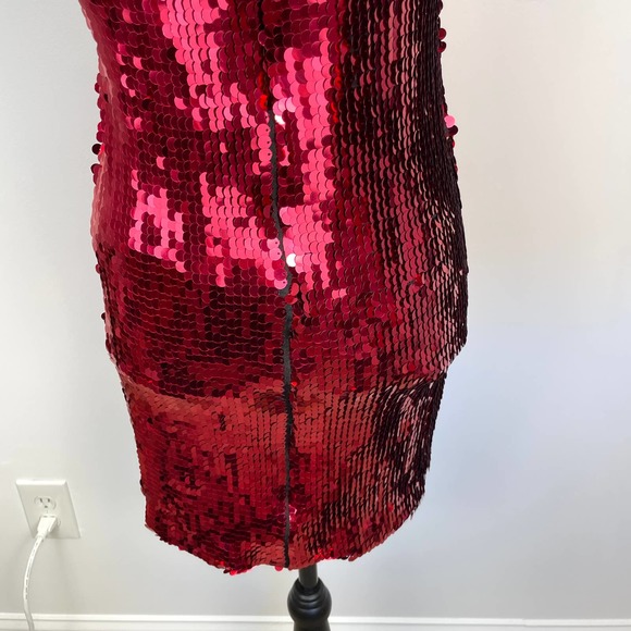 NBD Bexley Sequin Shift Dress In Raspberry Red Size XXS New - Picture 11 of 16